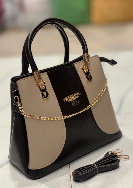 Front Chain Bag beige and black