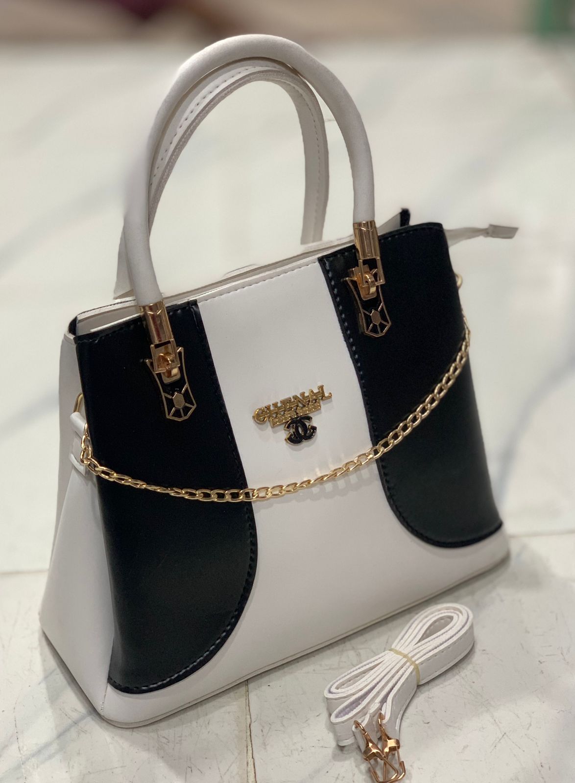 Front Chain Bag white and black