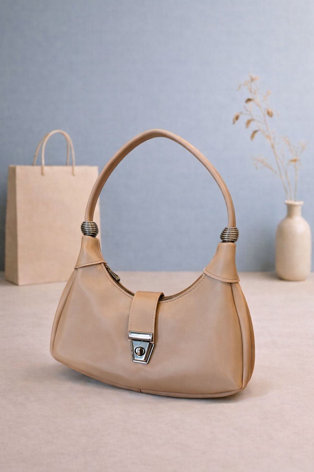 Half moon bag taupe
