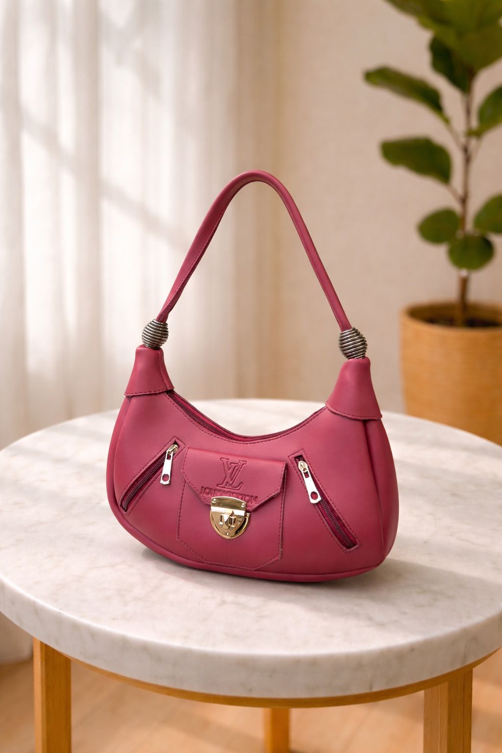 L-V Shoulder Bag  rusberry